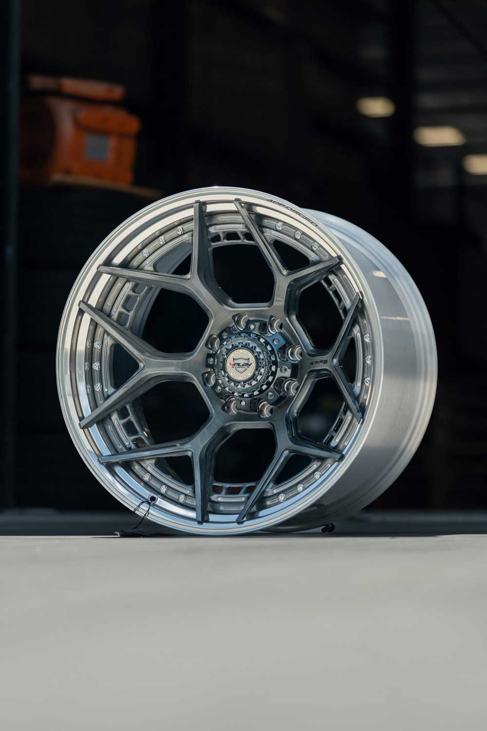 4PLAY WHEELS - 4PF6 Brushed / Tinted Clear Center & Polished Barrel